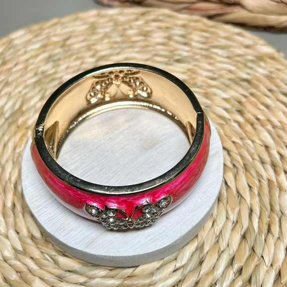 Delightful Crystal Butterfly Pink Enameled Wide Metal Clamper Bangle Bracelet. - Picture 6 of 14